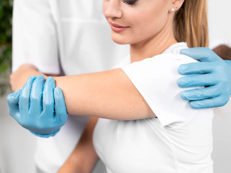 Chiropractic care for arm pain at Mulberry Chiropractic in Houston