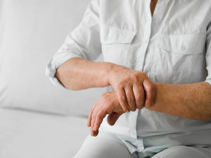 Chiropractic care for carpal tunnel syndrome at Mulberry Chiropractic in Houston
